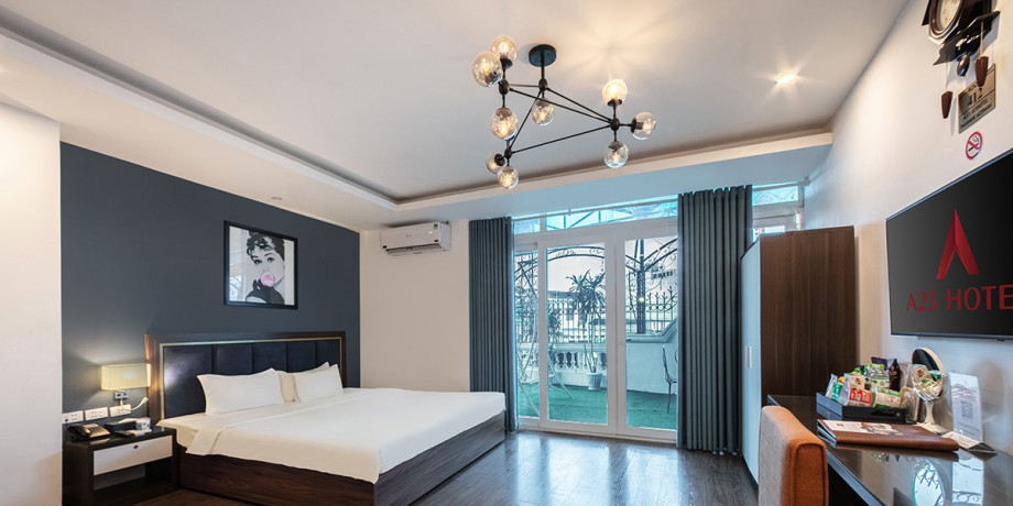 junior-suite412 (1).jpg